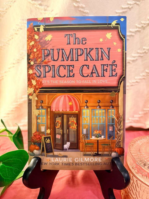 The Pumpkin Spice Caf� by Laurie Gilmore paperback book cover