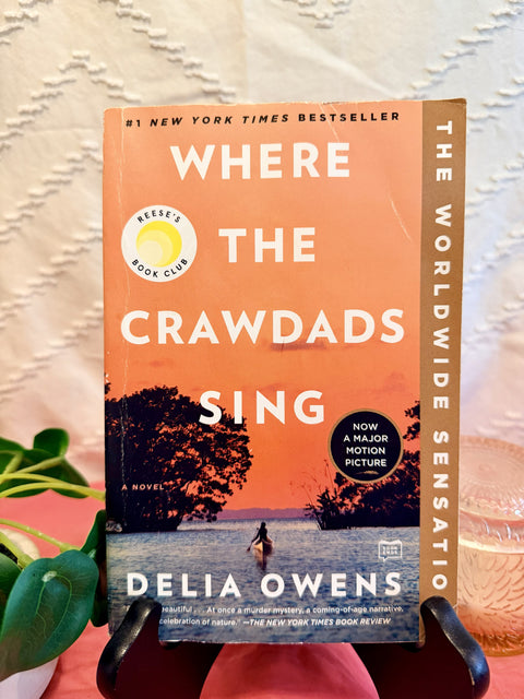 Where the Crawdads Sing by Delia Owens paperback book cover